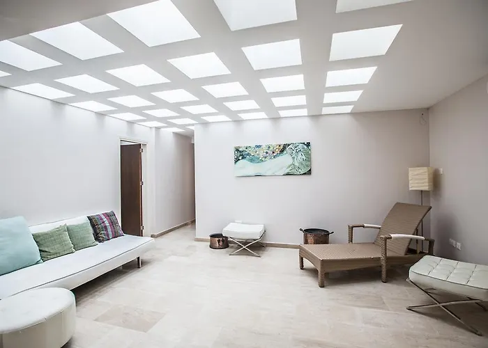 Leana Front Line Vila Protaras