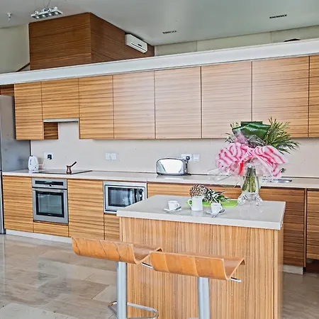 Leana Front Line Villa *