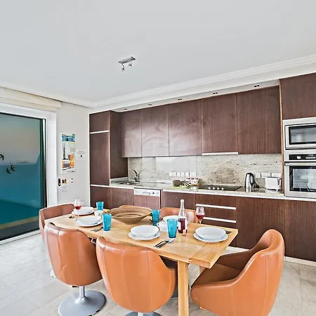 Leana Front Line Villa *