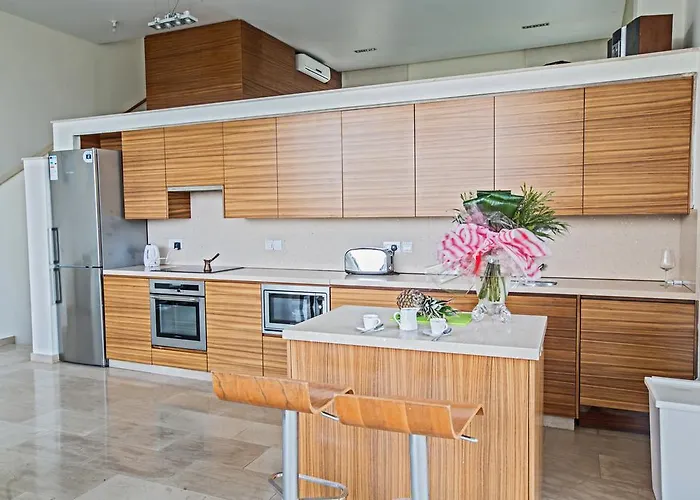 Leana Front Line וילה *