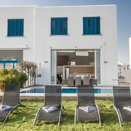 Leana Front Line Villa Protaras