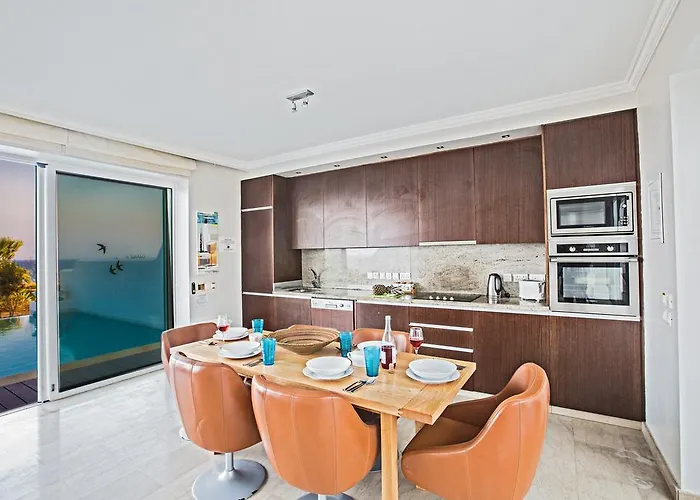 Leana Front Line 빌라 *